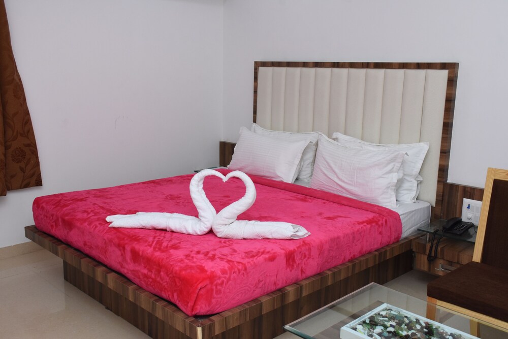 Hotel Caravan — Unjha — photo 3