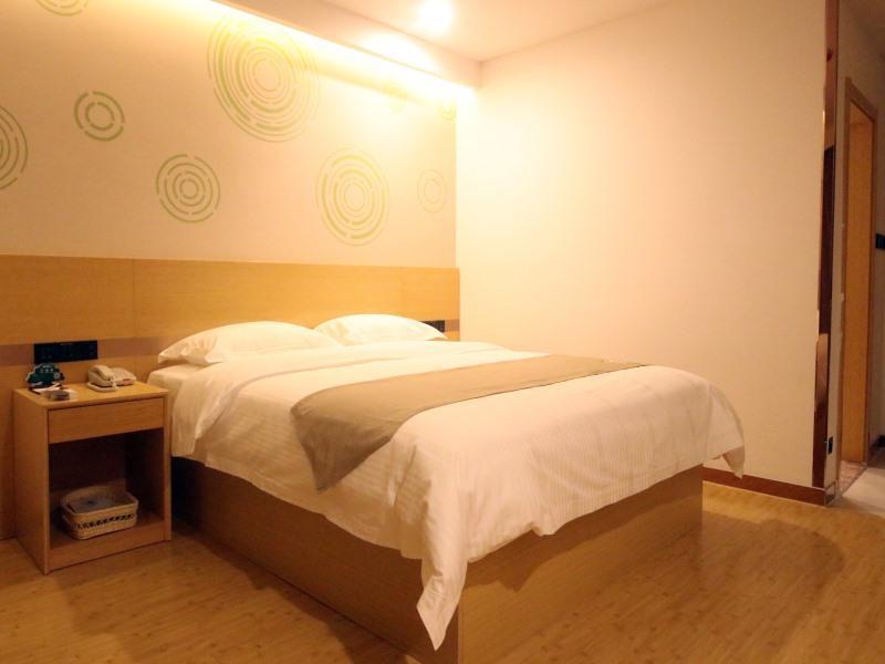 GreenTree Inn Texas Linyi County Jibei Bus Terminal Express Hotel — hotel in Linyi
