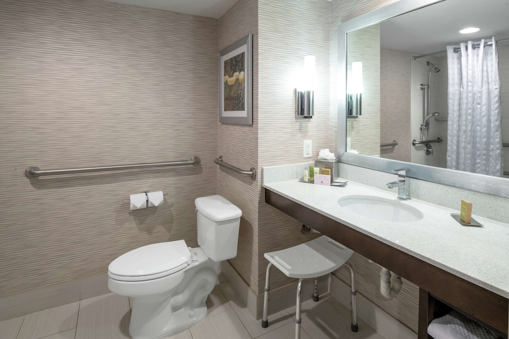 DoubleTree by Hilton Hotel Jacksonville Airport - photo 39