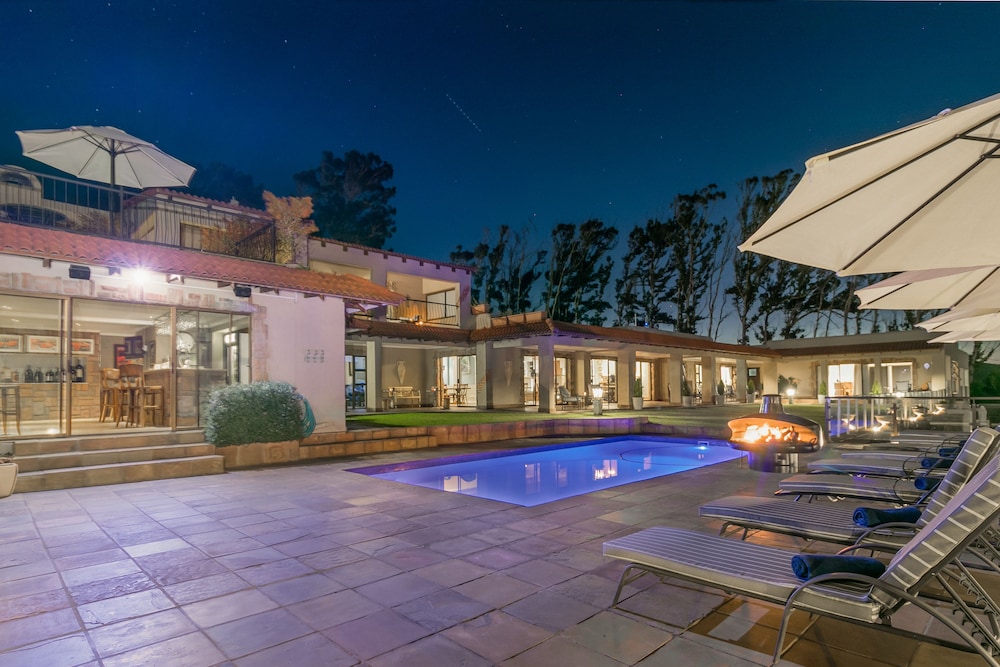 Villa Castollini — 5-Star Luxury Hotel in Knysna, South Africa