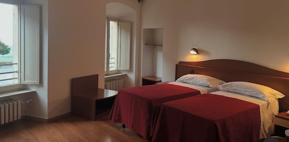 Hotel Roma — Assisi — photo 2