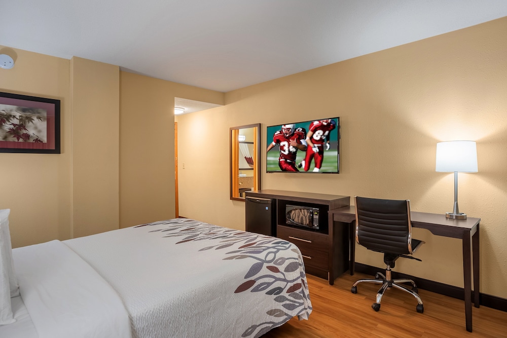 Red Roof Inn Des Moines - photo 7