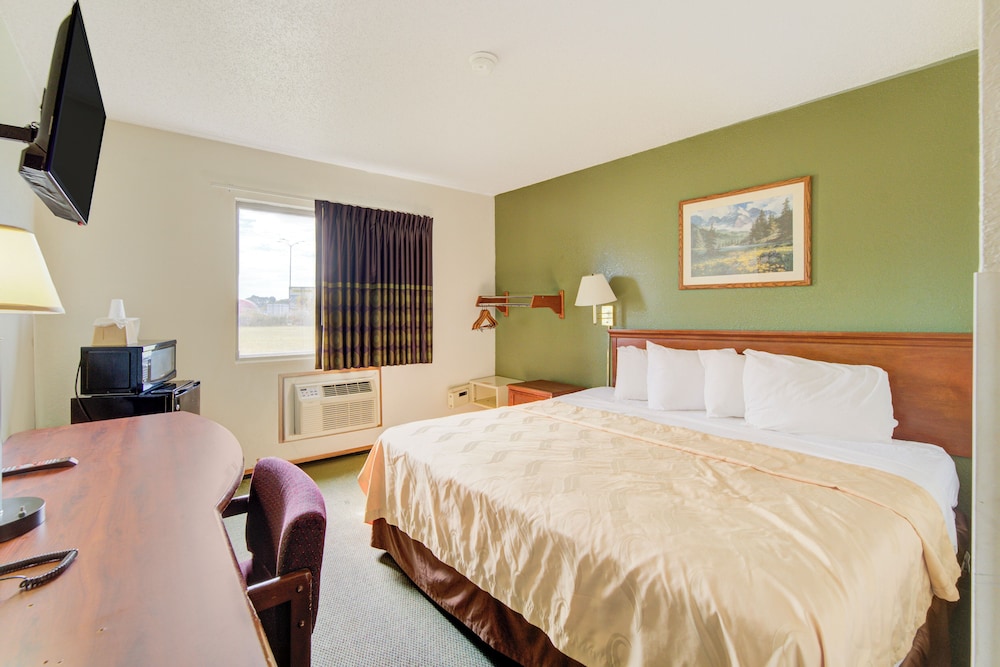 Capital O Amerihost Inn and Suites Kingdom City Hwy 54 MO - photo 21
