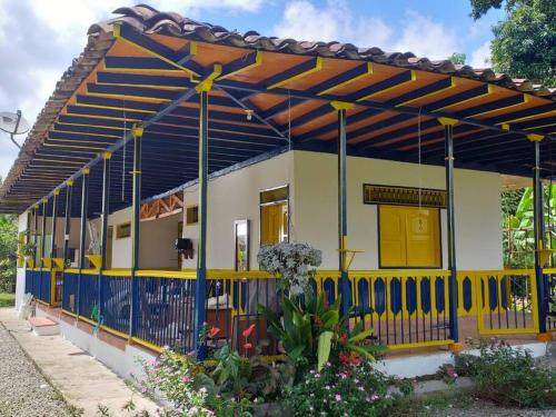 Casa Finca Villa Luz a 800 mts del Parque del Café — 4-Star Luxury Hotel in Montenegro, Colombia