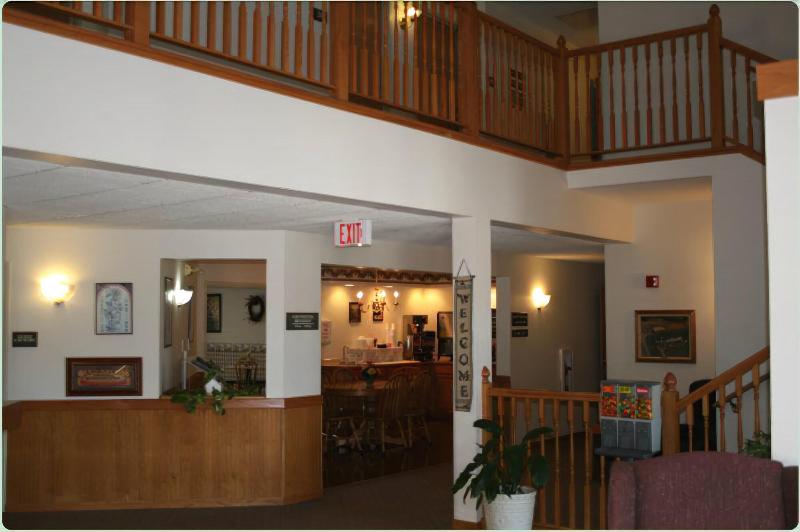 River Valley Inn & Suites - photo 3