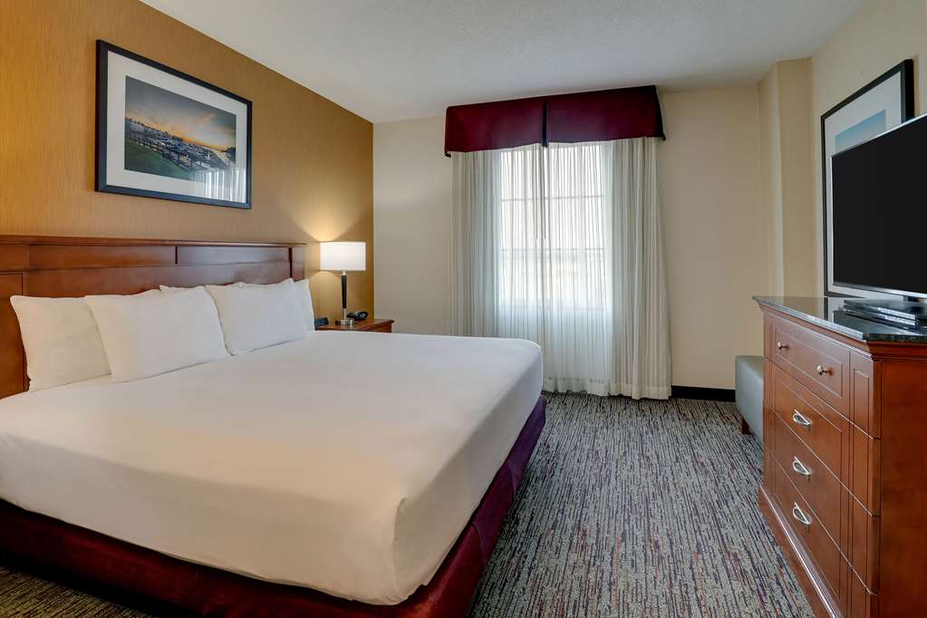 Drury Inn & Suites Charlotte Northlake - photo 17