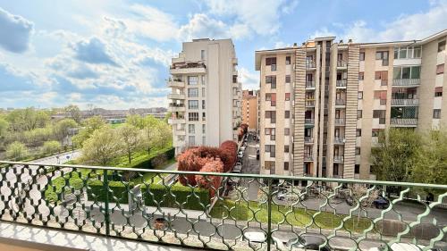 Urban Harmony Milan Near Duomo Metro M4 — 4-Star Luxury Hotel in Milan, Italy