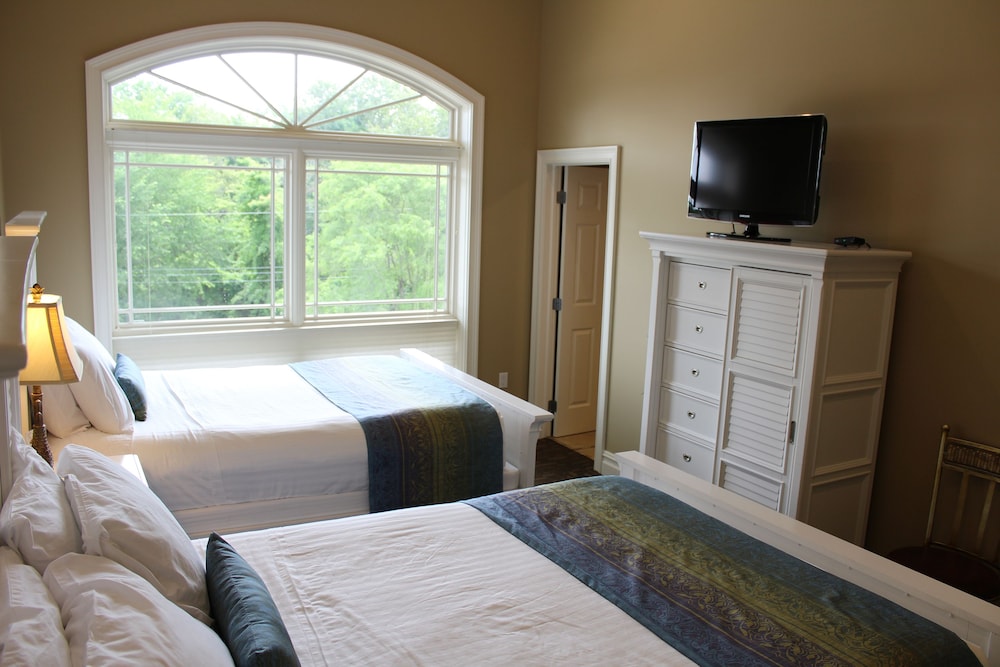 Riverwalk Place Resort & Spa - photo 17