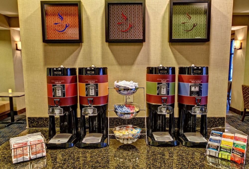 Hampton Inn Clarksdale - photo 17