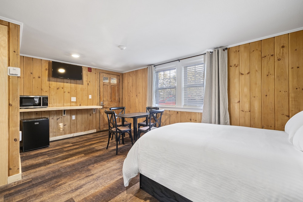 The Inn & More - photo 161