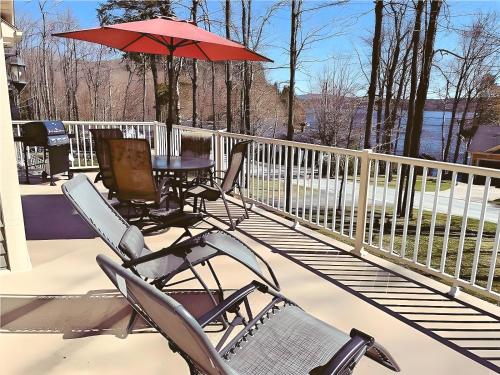 Cozy Stay With Balcony Bbq Trails Near Lake Lyster — Coaticook