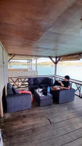 Ekas Beach Floating Houuse And Resto - last minute hotel in Unknown City