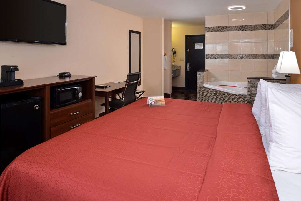 Quality Inn Appleton West - photo 11