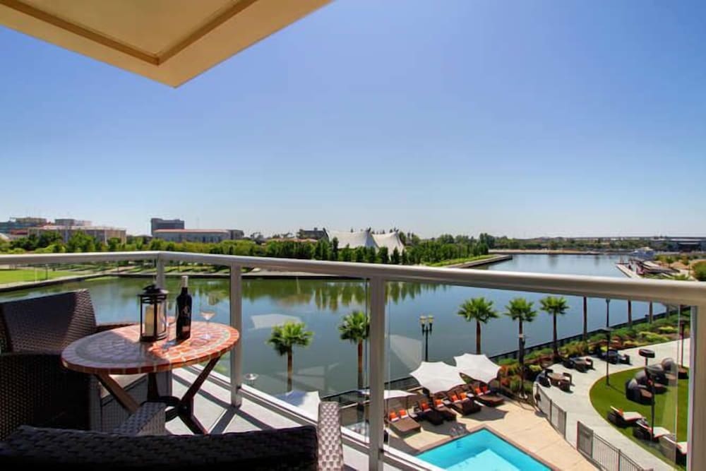 University Plaza Waterfront Hotel - photo 37