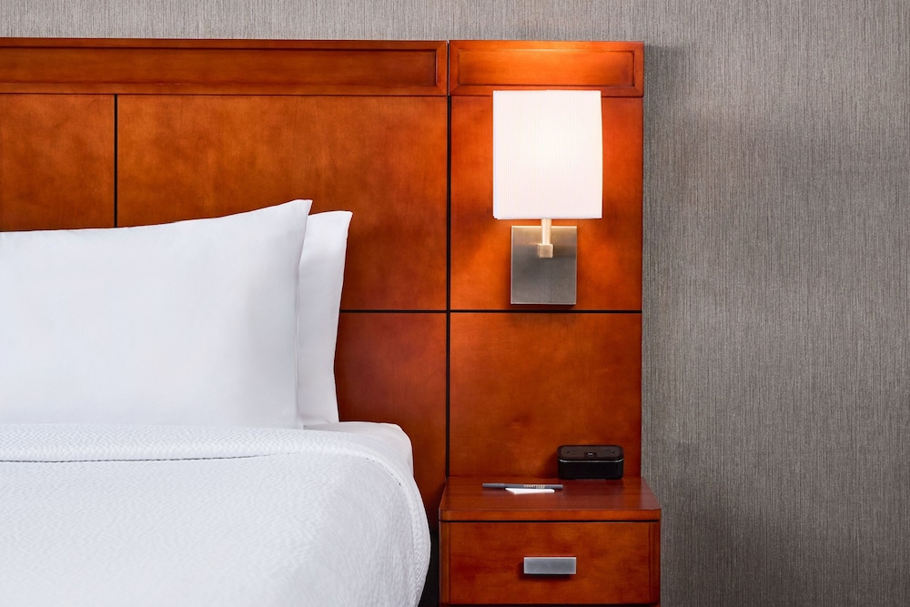 Courtyard by Marriott Fort Collins - photo 11