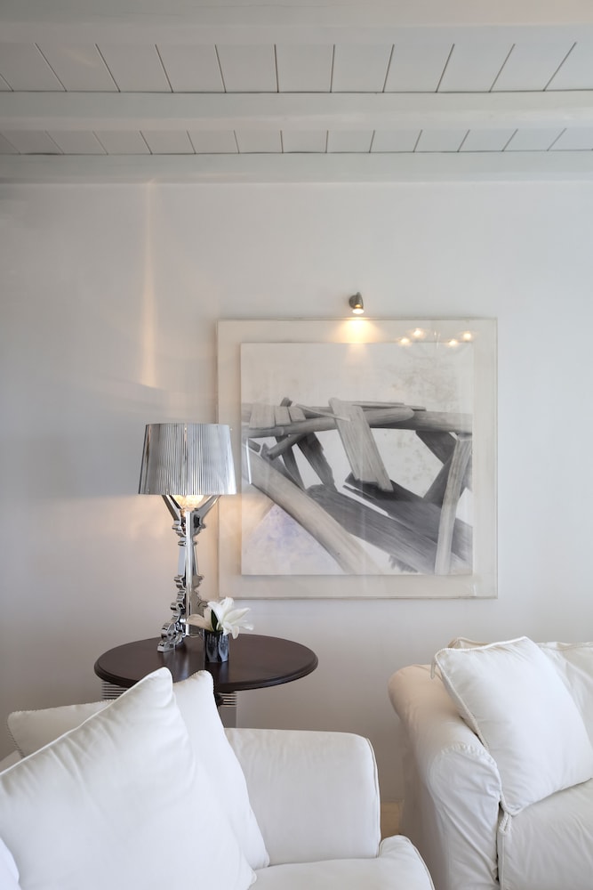 Villa Aerie Mykonos — 5-Star Luxury Hotel in Mykonos, Greece