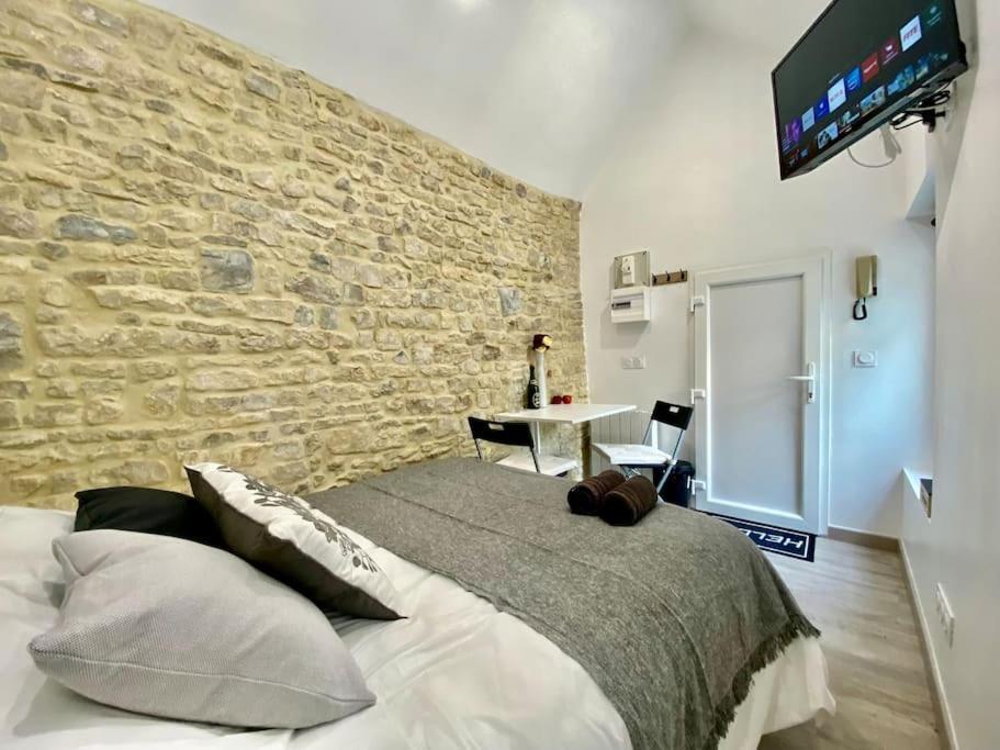 Bed in the City Appart Hotel Historical Center