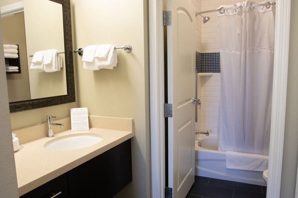 Staybridge Suites Rochester Commerce Dr NW by IHG - photo 32