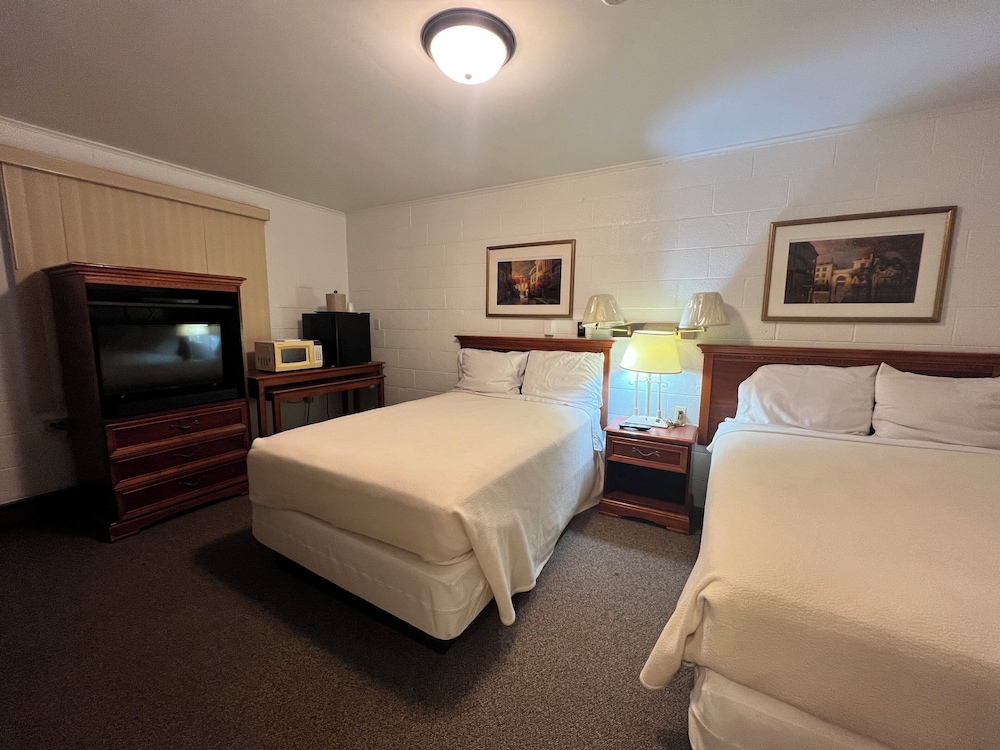 Hotel Prairie Winds Carthage Keokuk Hwy 136 - photo 7