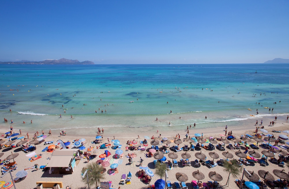 Hotel JS Horitzo in Santa Margalida, Spain