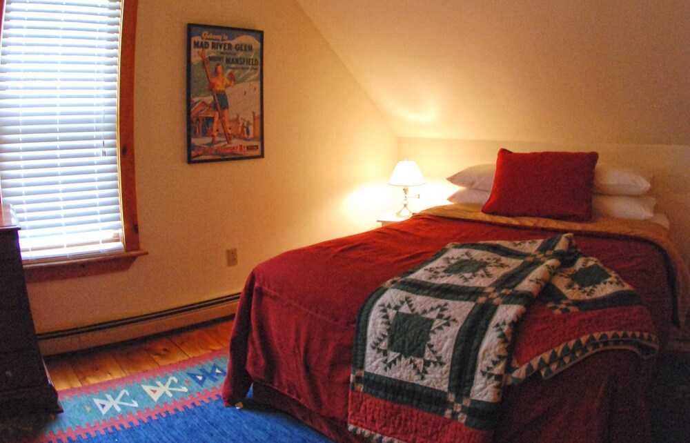 Hyde Away Inn - photo 27