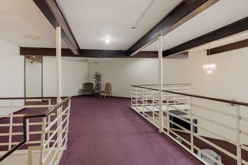 OYO Hotel Morton East Peoria I 74 - photo 21
