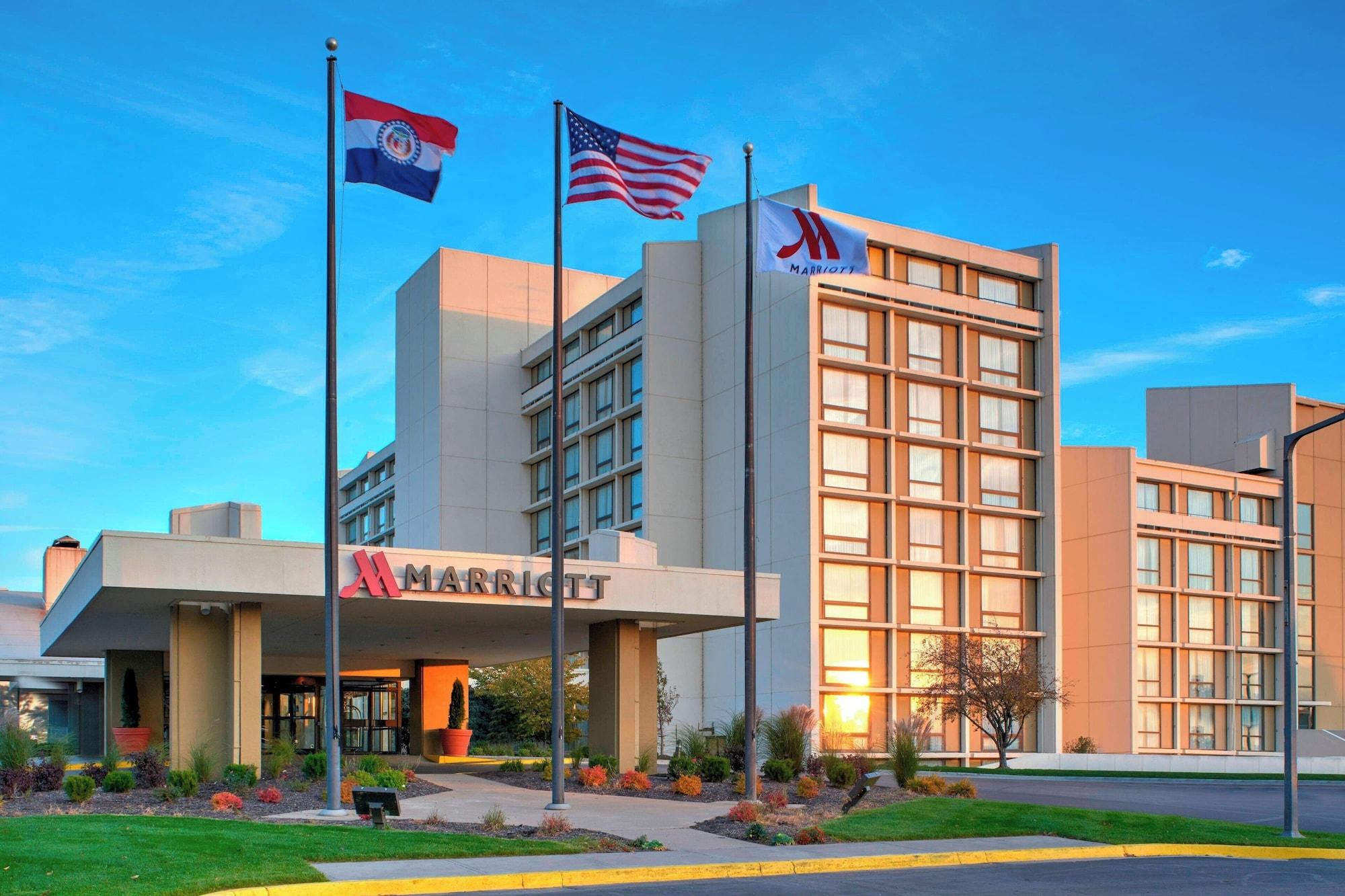 Kansas City Airport Marriott - photo 5