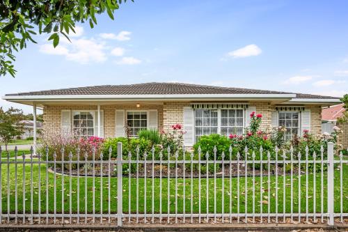 Jetty Road Retreat Brighton C21 Southcoast Holidays — Brighton