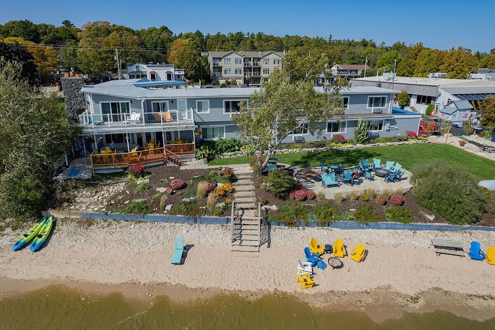 Beachfront Inn - photo 58