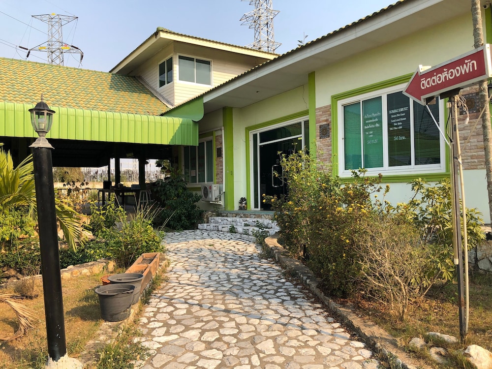 Romsai Resort in Bang Lamung, Thailand