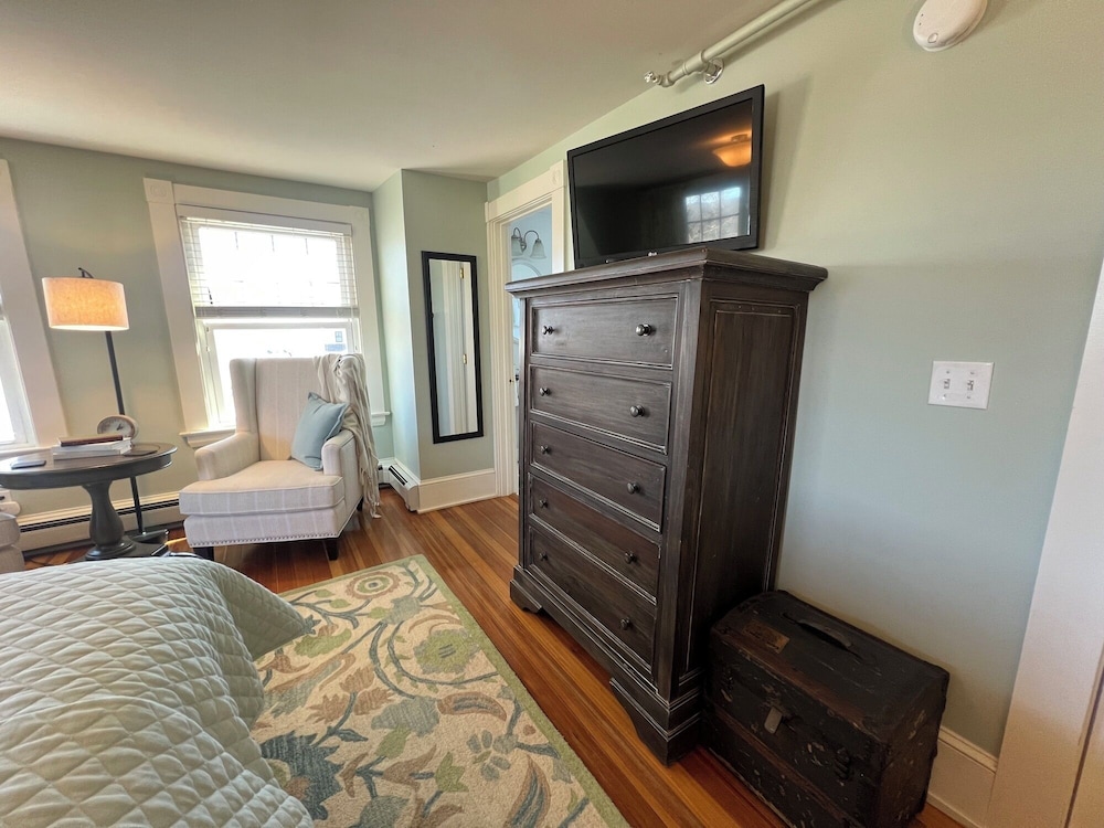 Inn on Shore Road - photo 10