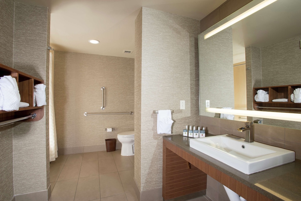 The Broadway Columbia a DoubleTree by Hilton - photo 10
