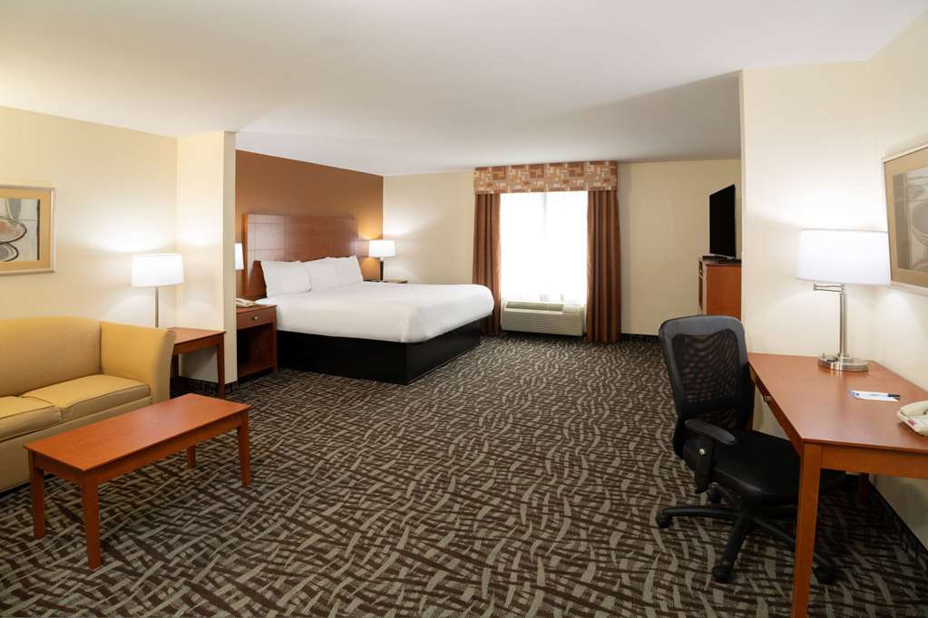 Baymont by Wyndham Savannah South - photo 29
