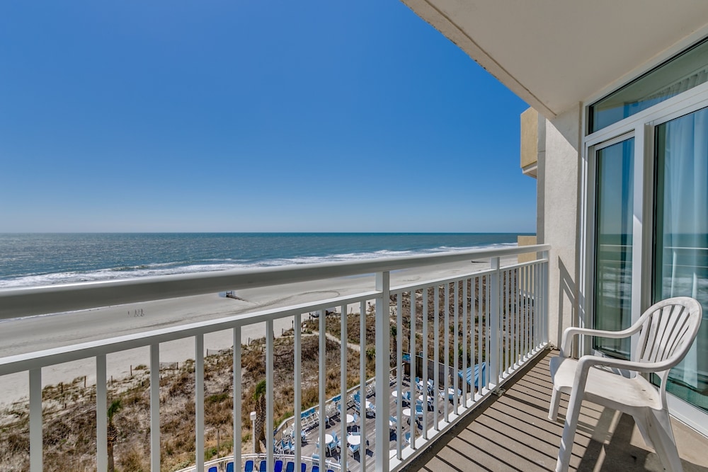 Watch Resort by Condo World - photo 18