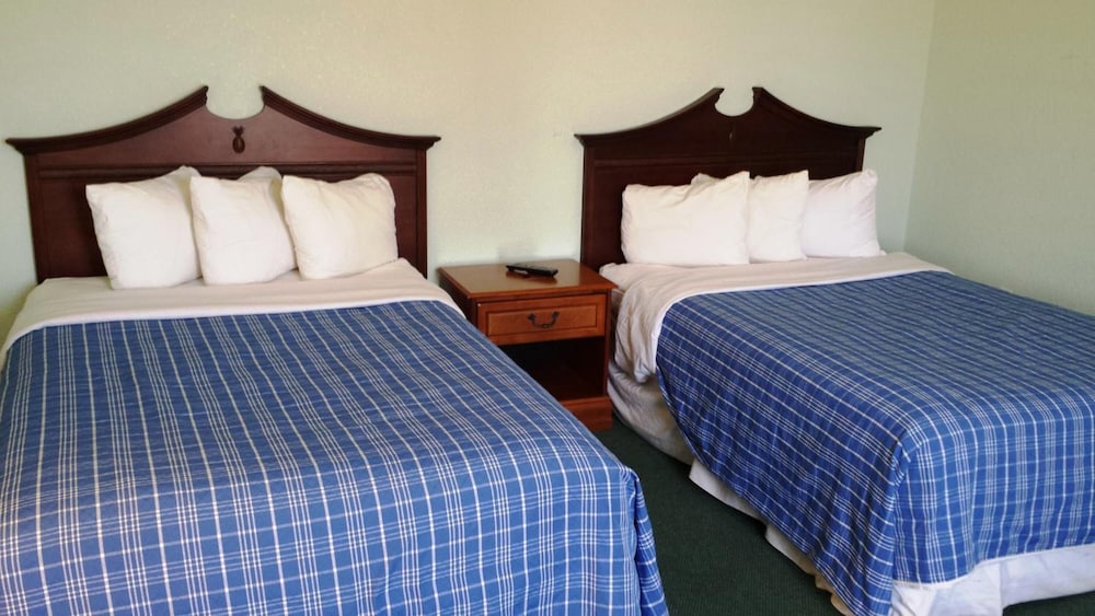 Cocoa Beach Suites - photo 10