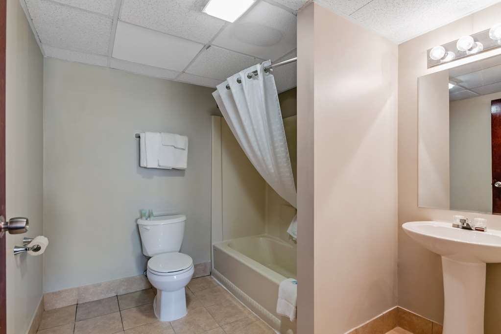 Americas Best Value Inn Torrington CT - photo 23