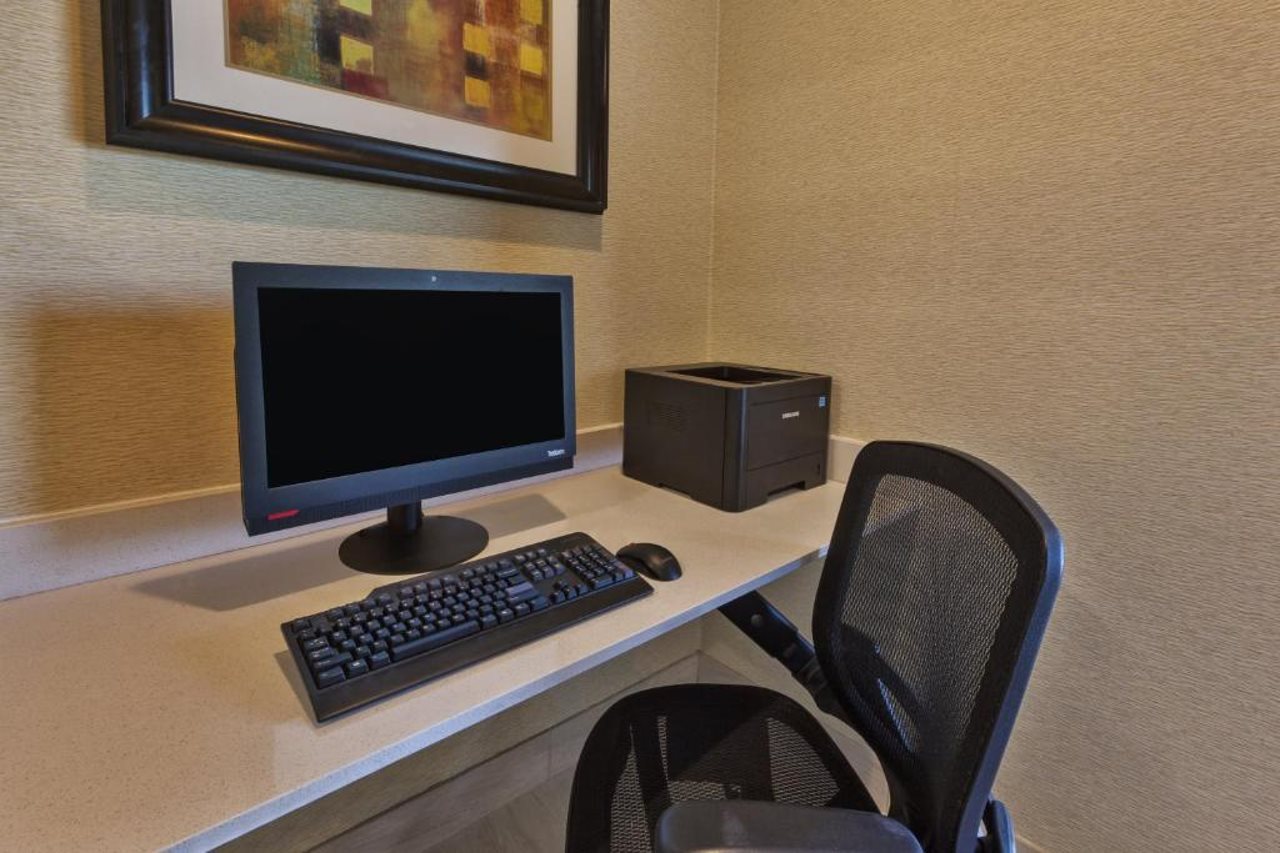 Country Inn & Suites by Radisson Benton Harbor St. Joseph MI - photo 5