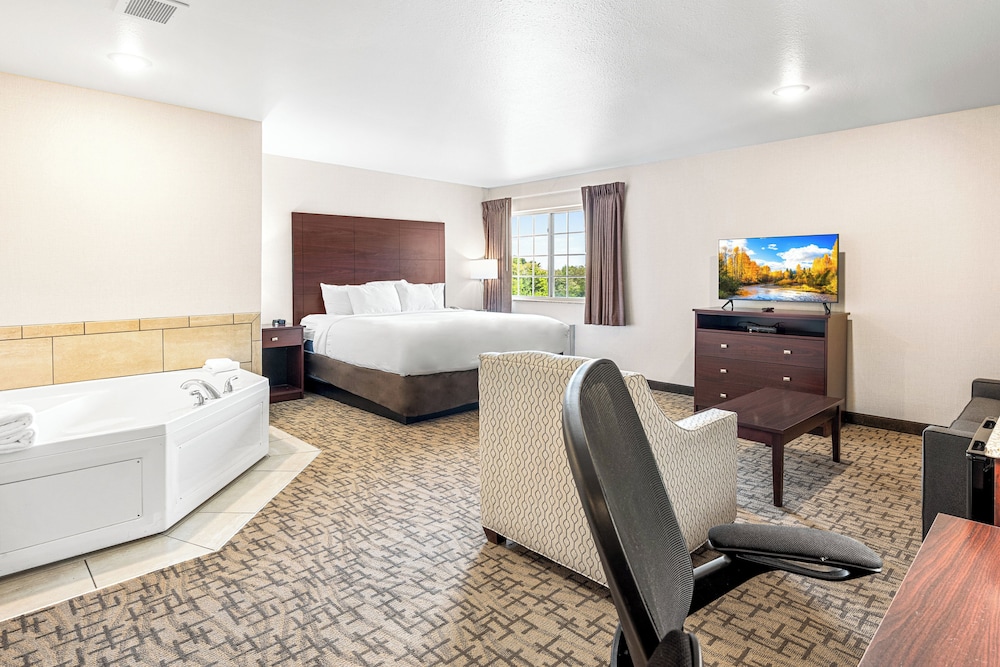Boarders Inn & Suites Shawano - photo 17