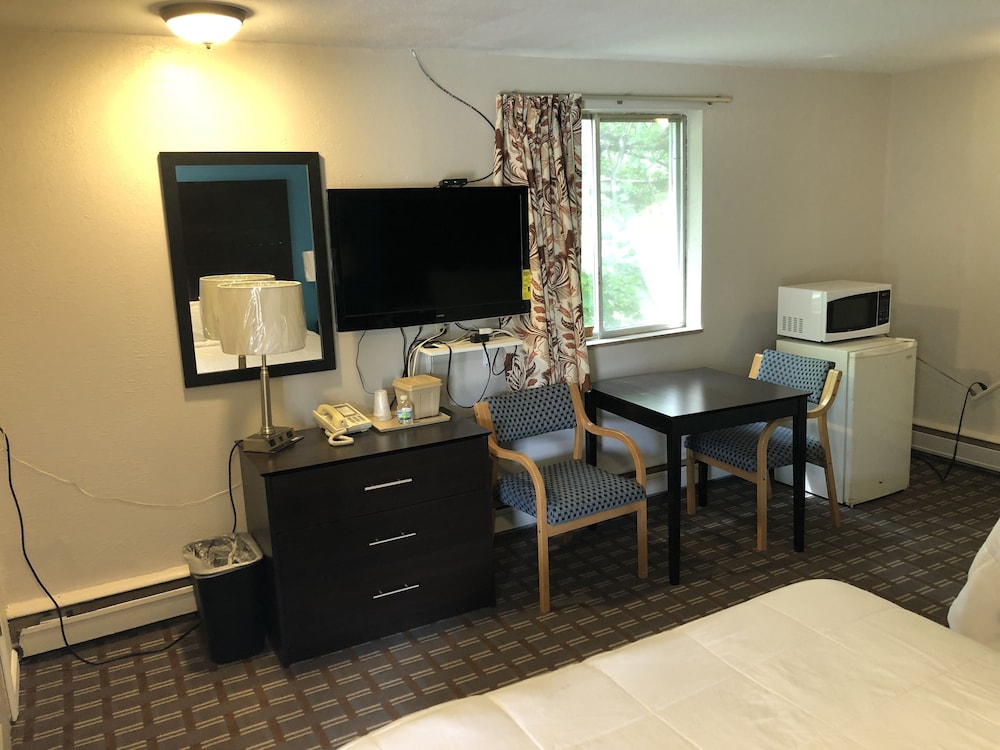 Gratiot View Motel - photo 13