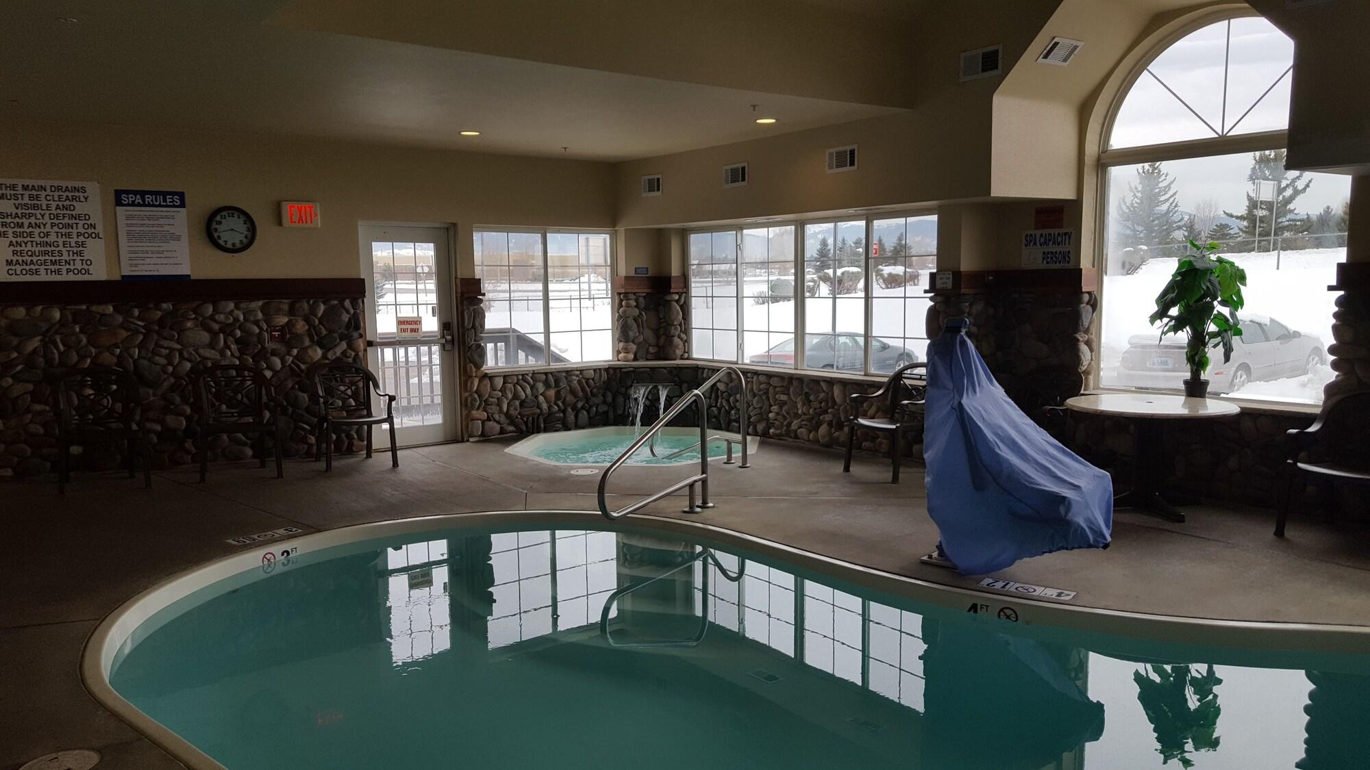 Microtel Inn & Suites by Wyndham Bozeman - photo 7