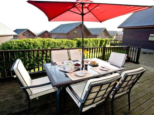 Cedar Lodge Retallack — 4-Star Luxury Hotel in Saint Columb Major, United Kingdom