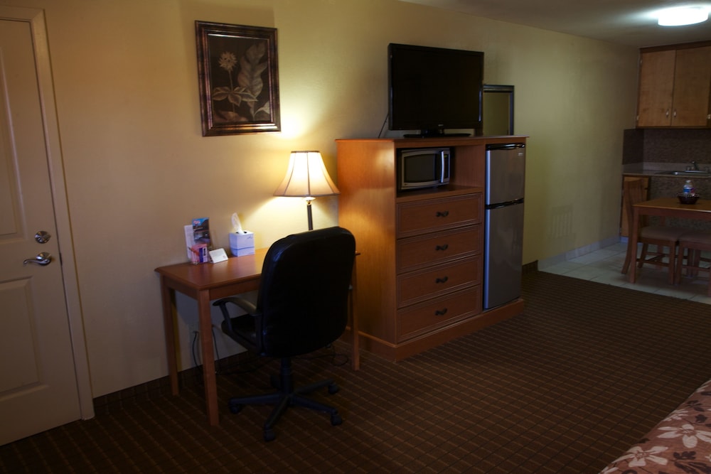 Coach Light Inn Brenham - photo 11