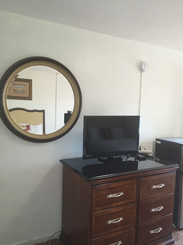 Family Inn - photo 5