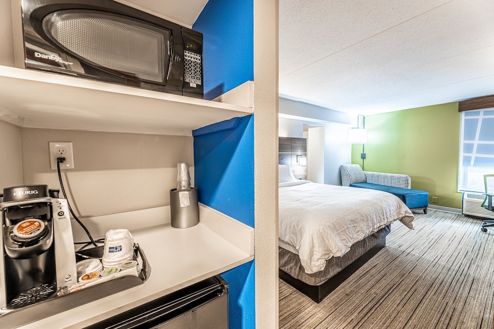 Holiday Inn Express Indianapolis South by IHG - photo 13