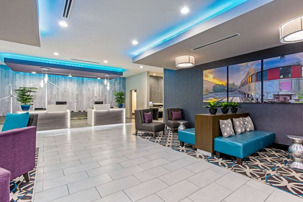 La Quinta Inn & Suites by Wyndham Sweetwater East - photo 6