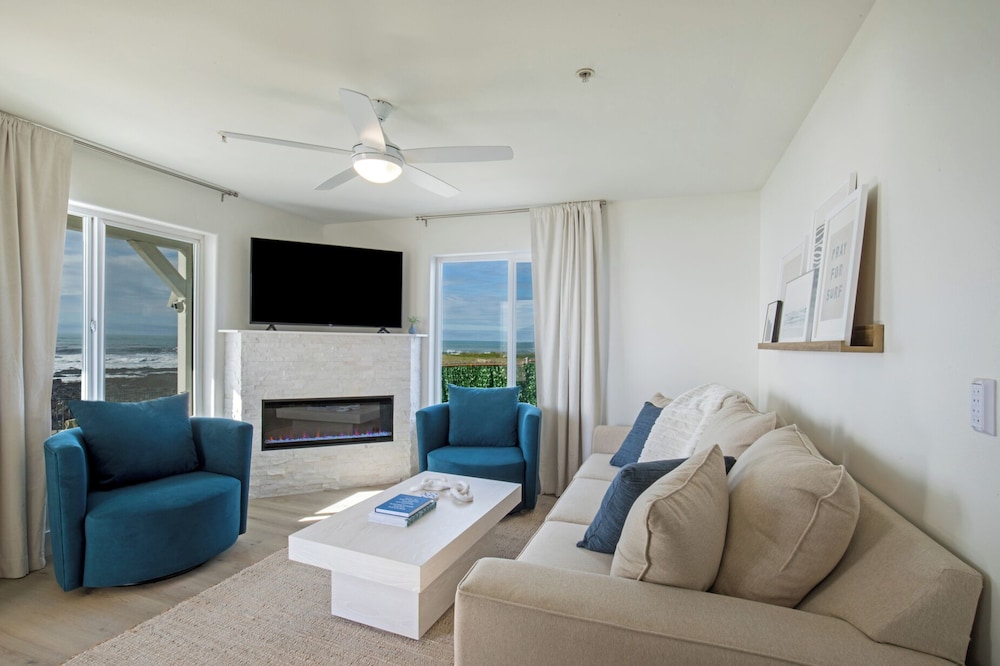 Black Sands Inn - photo 16