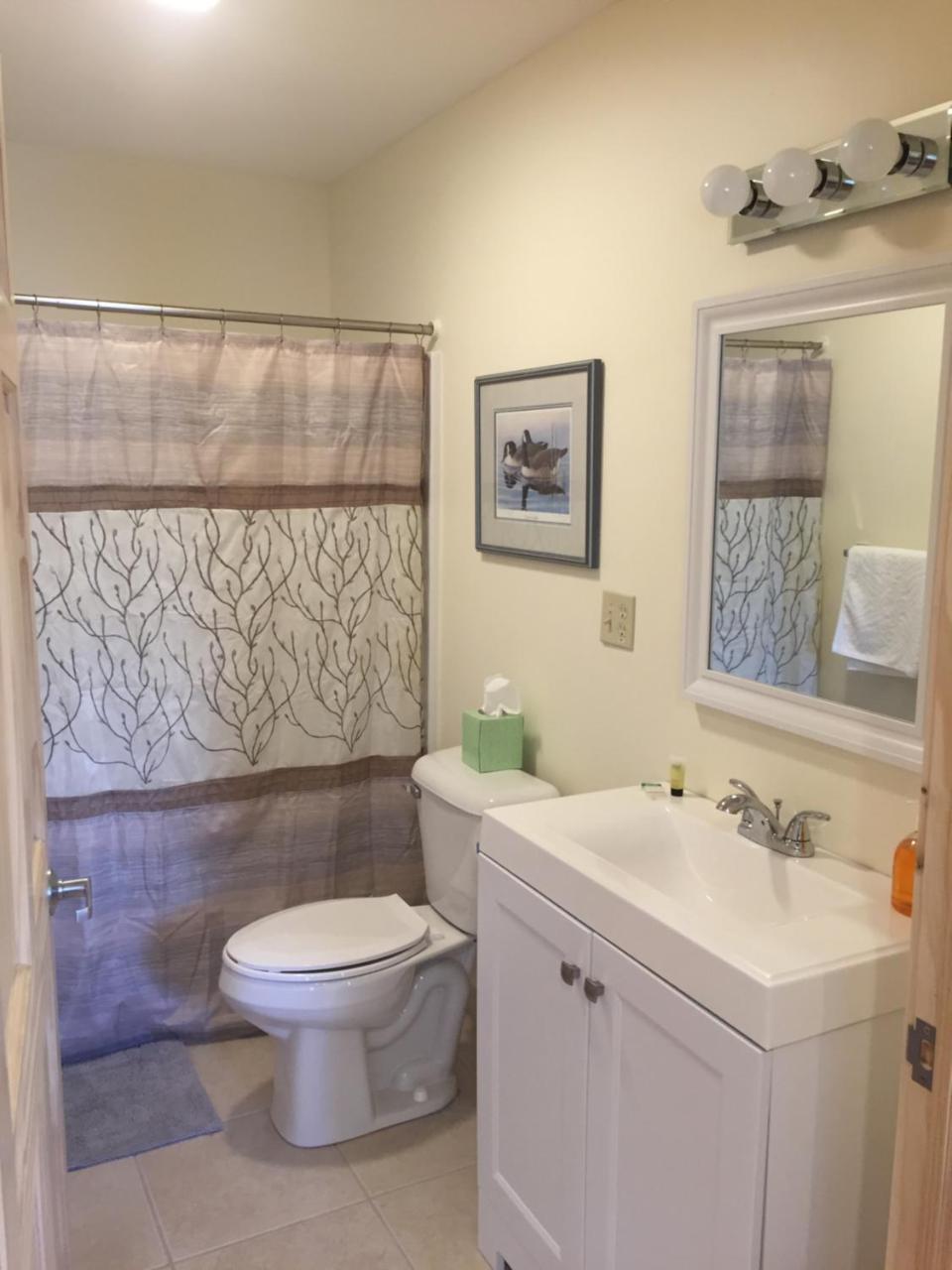Creekside Downtown Vacation Suites Only Adults 25 Or Older - photo 10