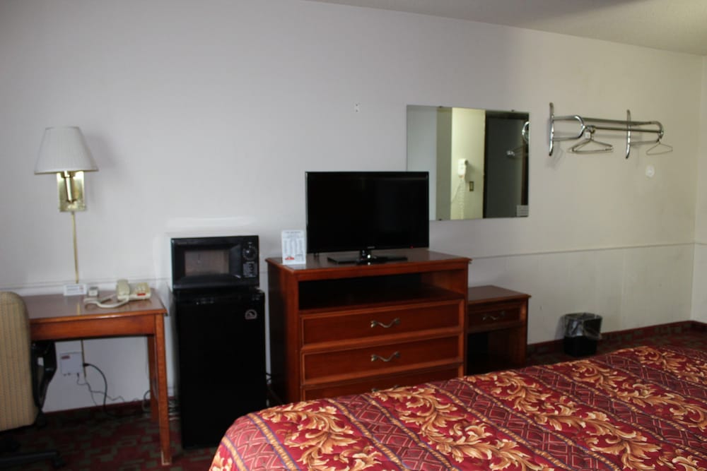 East Grand Inn - photo 25