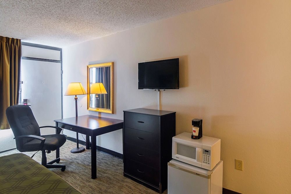 Hotel Super 8 Sulphur Springs - photo 19