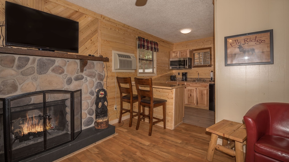 Upper Canyon Inn & Cabins - photo 19